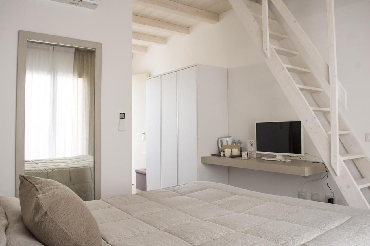 Home Suites Home 2* Salionze